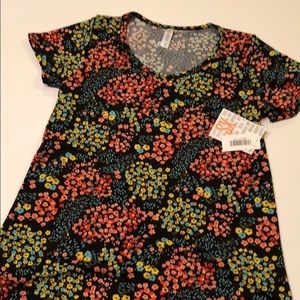 NWT XS Classic T